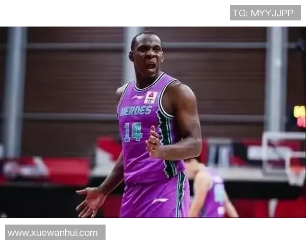 哈德森的传奇旅程探索他在篮球历史上的辉煌与影响力